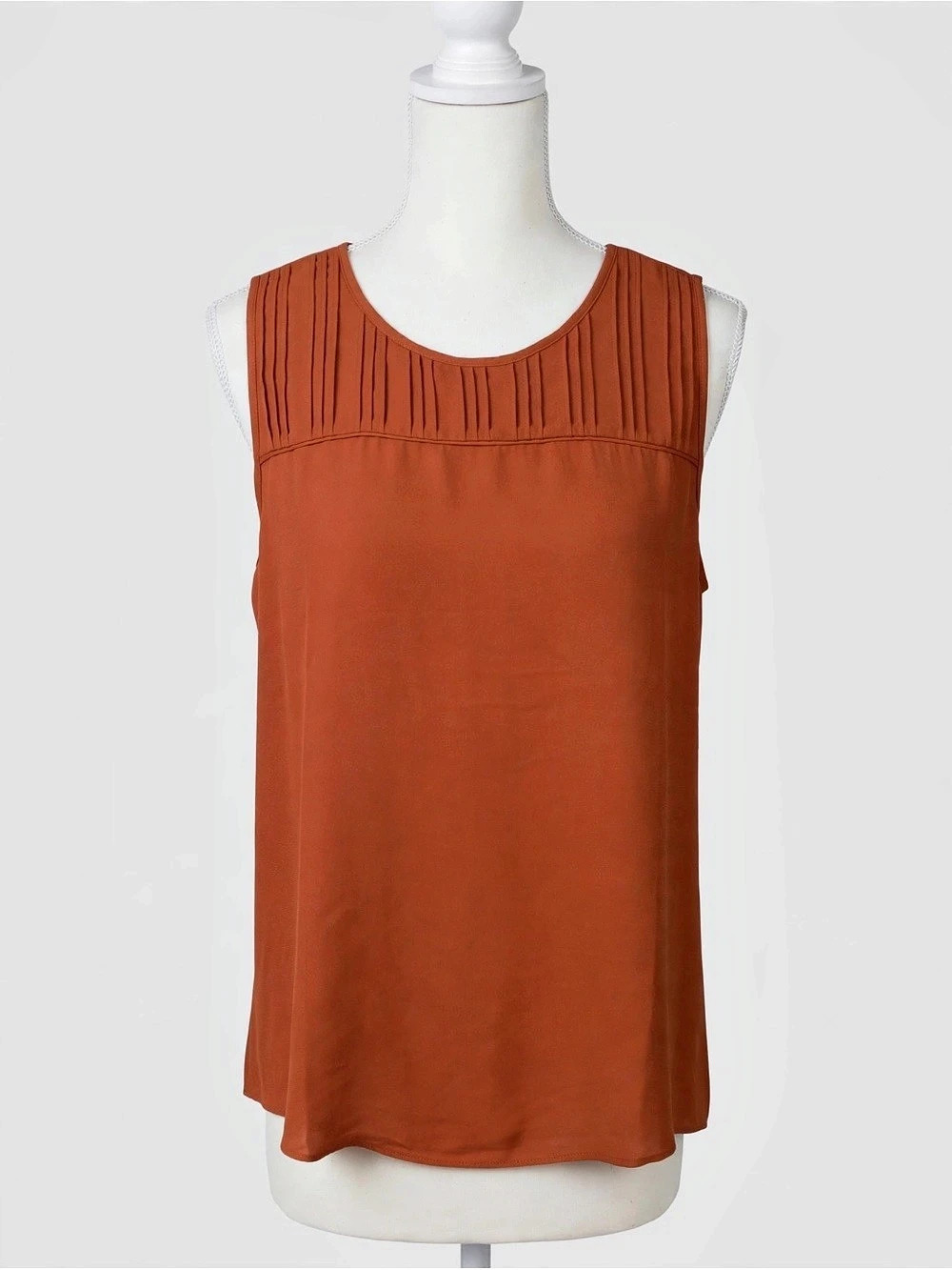 Pleated Yoke Tank Top in Orange Like New
